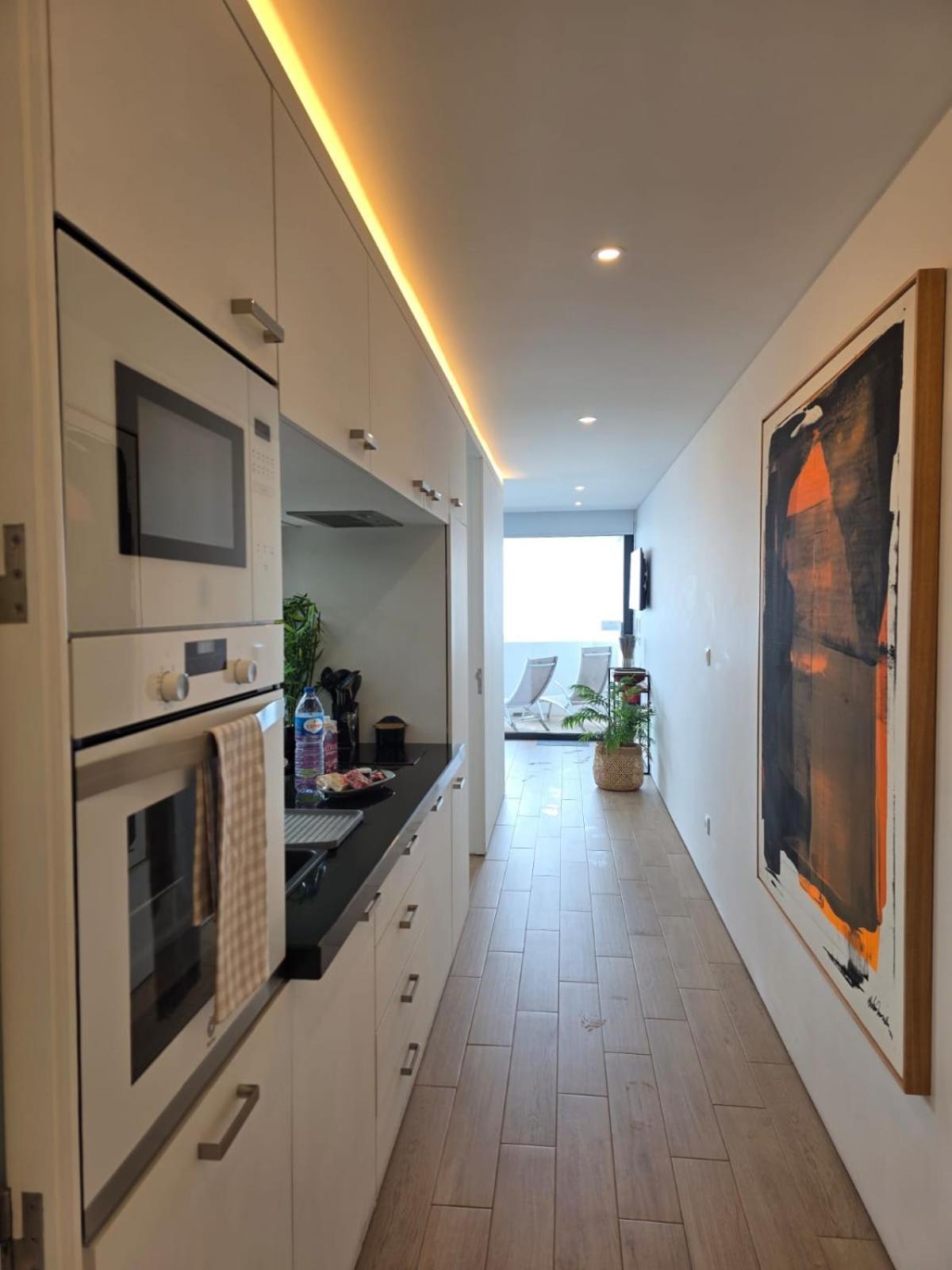 Home At Azores - Oasis House เซารอก ภายนอก รูปภาพ
